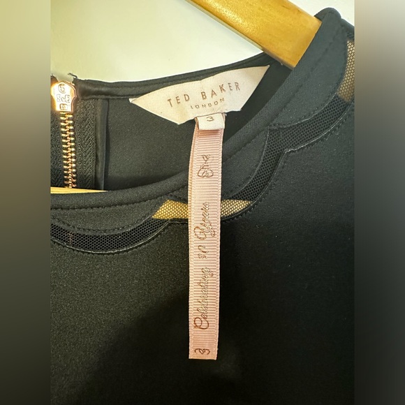 Stunning, elegant and very flattering Ted Baker black dress. - Picture 2 of 3
